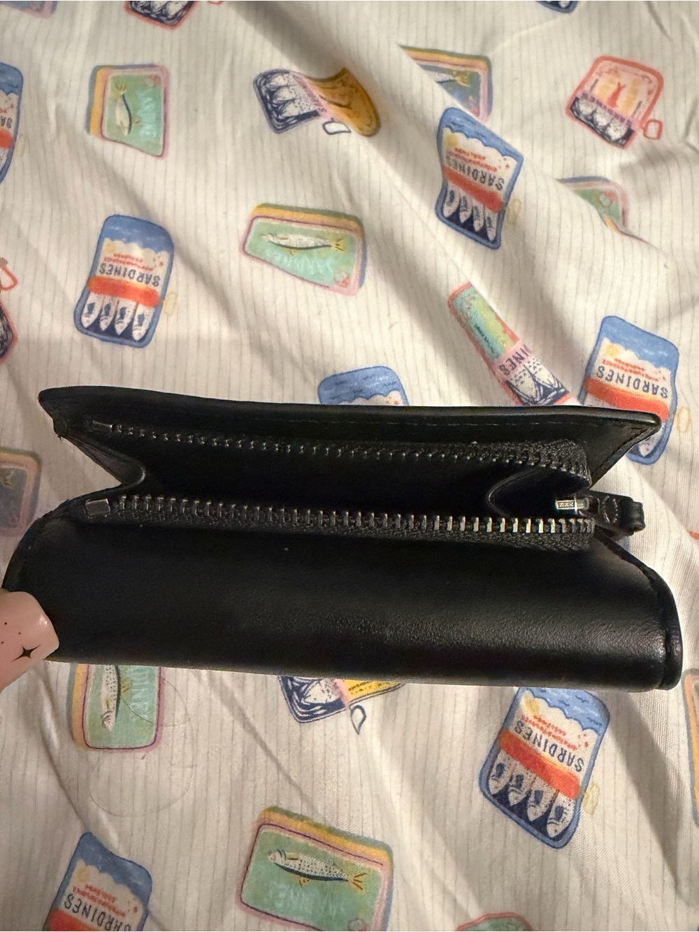Coach Black Leather Trifold Wallet with Embossed Logo - Picture 6 of 11